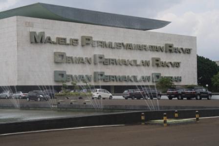 Gonjang-Ganjing Revisi Sususnan Pimpinan DPR dan MPR